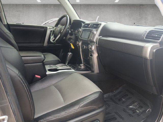 Used 2014 Toyota 4Runner SR5 Premium AWD/4WD image 25