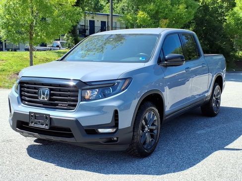 Used 2023 Honda Ridgeline Sport image 5