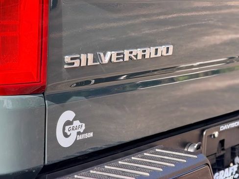 Used 2025 Chevrolet Silverado 1500 LT Trail Boss w/ Convenience Package II AWD/4WD image 29