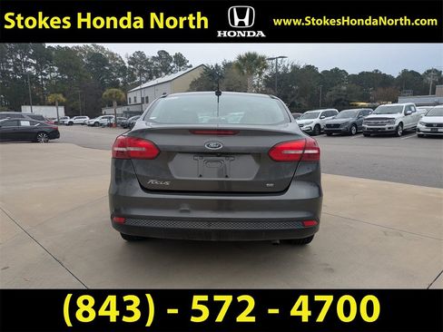 Used 2018 Ford Focus SE image 5