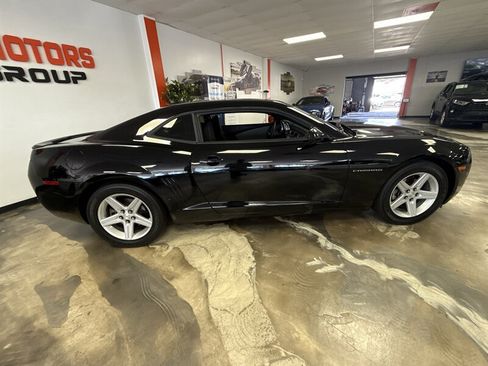 Used 2012 Chevrolet Camaro LS RWD image 8
