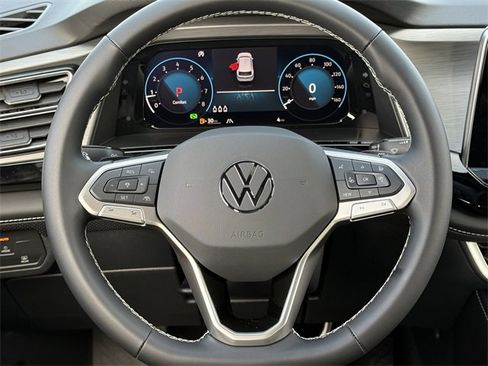 New 2026 Volkswagen Atlas Cross Sport SE image 9