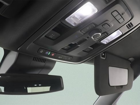 Used 2023 GMC Yukon Denali w/ Max Trailering Package image 17