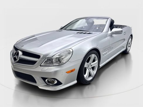 Used 2009 Mercedes-Benz SL 550 image 2