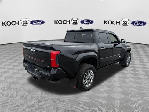 Used 2025 Toyota Tacoma Limited AWD/4WD image 8
