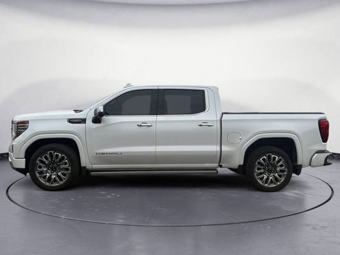 Used 2024 GMC Sierra 1500 Denali Ultimate image 2