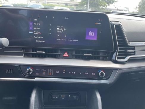 Certified 2023 Kia Sportage EX FWD image 29