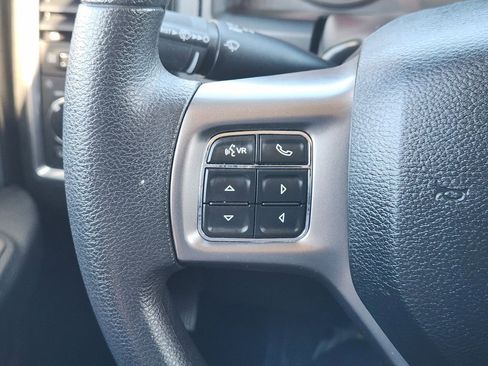 Used 2024 RAM 1500 Classic SLT image 28