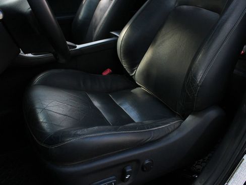 Used 2011 Lexus CT 200h Premium w/ Leather Pkg FWD image 17