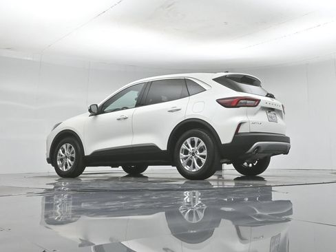 Used 2023 Ford Escape Active w/ Tech Pack #2 FWD image 50