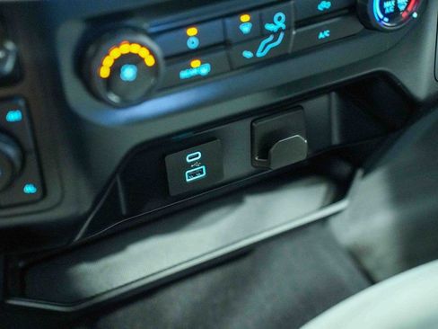 Used 2023 Ford F150 XLT image 35