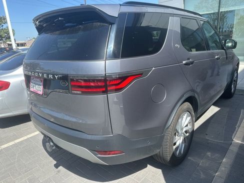 Used 2021 Land Rover Discovery S AWD/4WD image 4