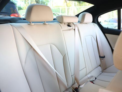 Used 2021 BMW 330i w/ Convenience Package image 17