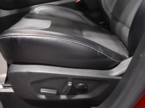 Used 2024 Ford Edge ST w/ Equipment Group 401A AWD/4WD image 17