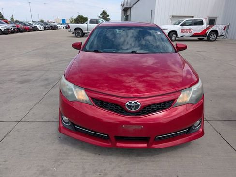 Used 2014 Toyota Camry SE FWD image 20