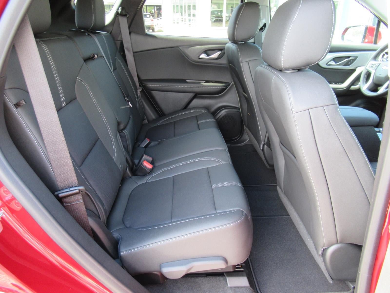 New 2026 Chevrolet Blazer LT w/ Sound & Technology Package FWD image 33