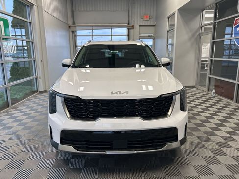 New 2026 Kia Sorento S image 2