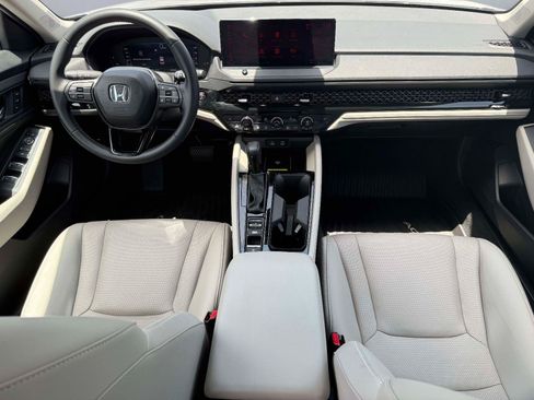 Certified 2025 Honda Accord EX-L image 15