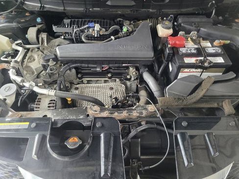 Used 2015 Nissan Rogue SV w/ SV Premium Package image 30