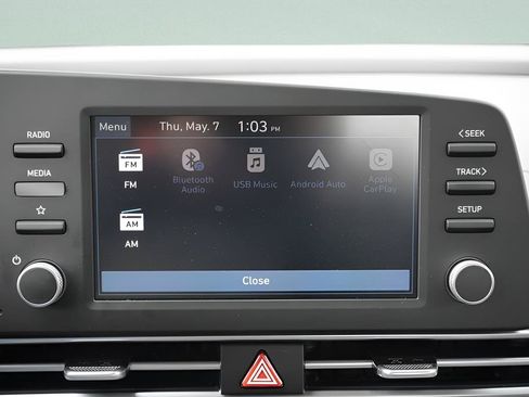 Certified 2025 Hyundai Elantra Sport FWD image 33