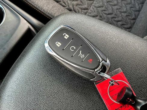 Used 2024 Chevrolet Equinox LT image 13