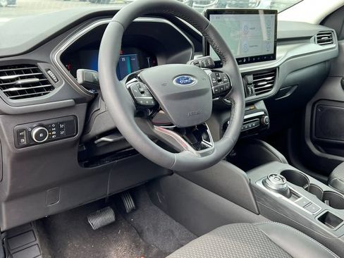 New 2024 Ford Escape SE FWD image 15