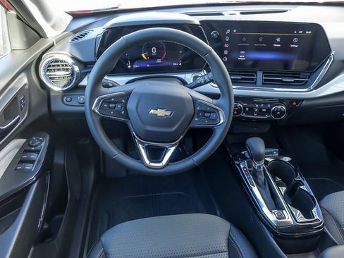 New 2026 Chevrolet Trax LT w/ Driver Confidence Package image 16