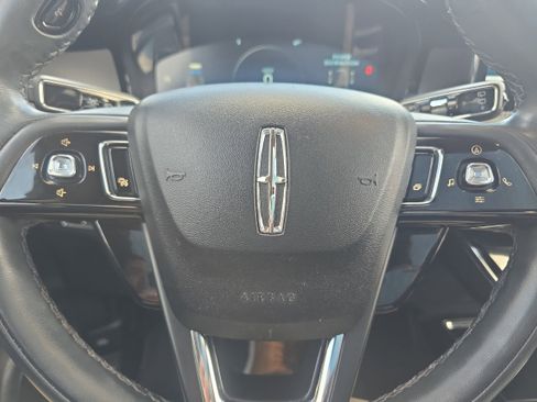 Used 2023 Lincoln Corsair Reserve w/ Equipment Group 201A AWD/4WD image 15