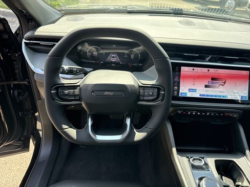New 2026 Jeep Cherokee Limited AWD/4WD image 24