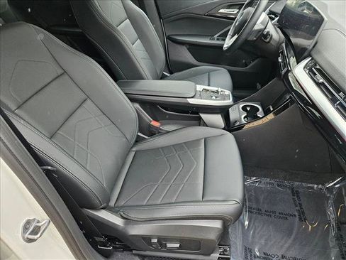 Used 2025 BMW X2 xDrive28i w/ Convenience Package AWD/4WD image 19