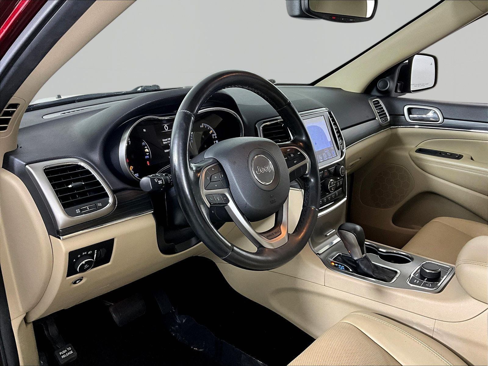 Used 2020 Jeep Grand Cherokee Limited w/ Luxury Group II AWD/4WD image 17