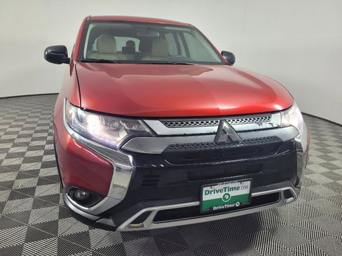 Used 2019 Mitsubishi Outlander ES FWD image 14