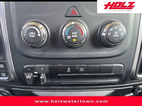 Used 2023 RAM 1500 Classic SLT AWD/4WD image 15