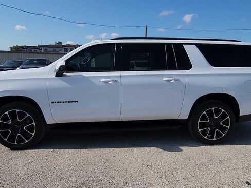 Used 2024 Chevrolet Suburban RST w/ Sport Performance Package AWD/4WD image 25