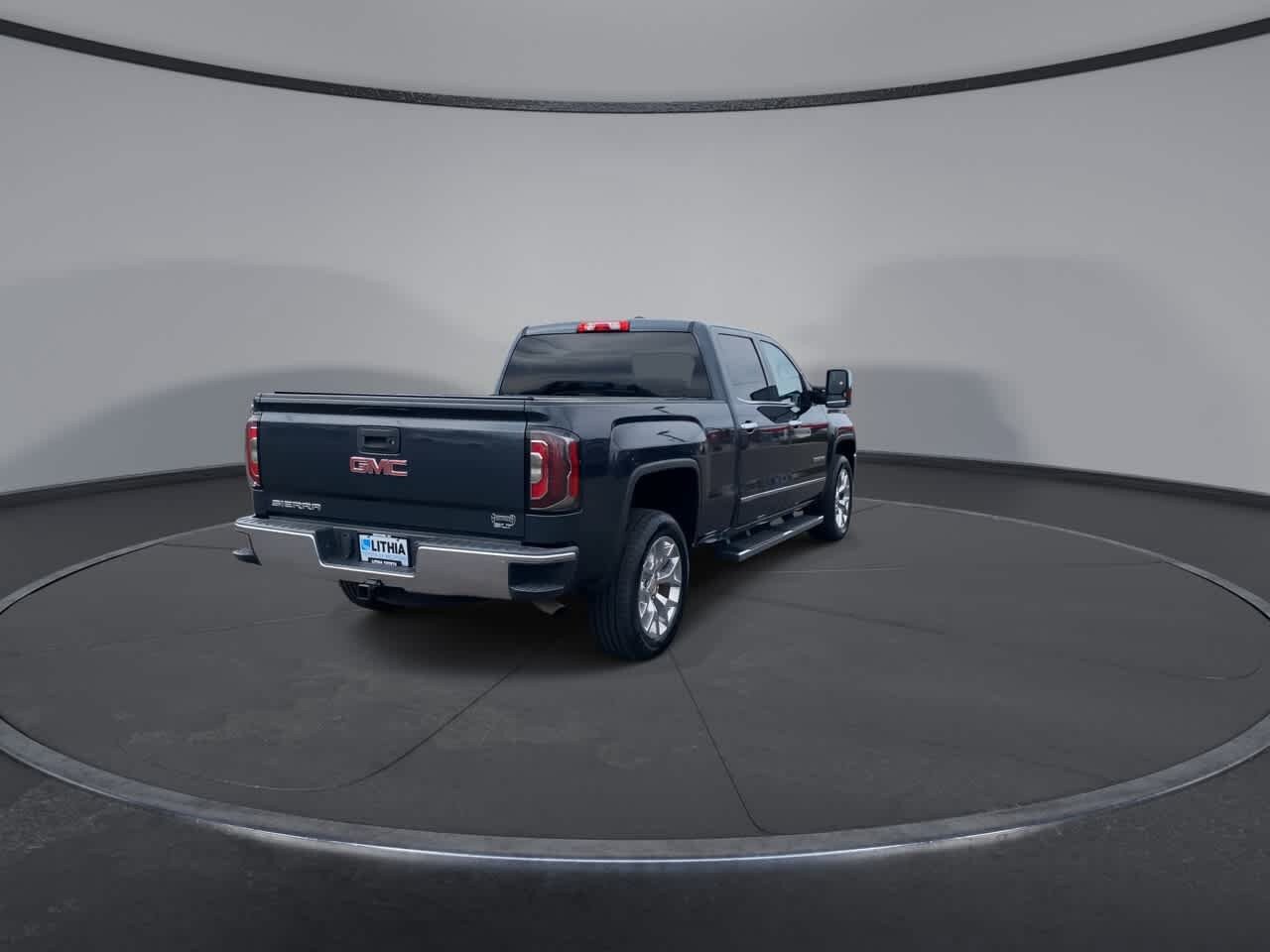 Used 2018 GMC Sierra 1500 SLT w/ SLT Premium Package AWD/4WD image 9