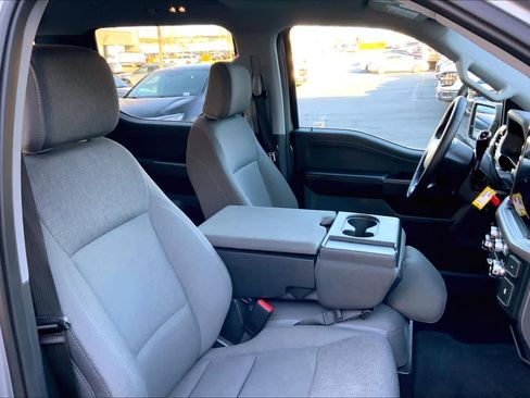 Certified 2025 Ford F150 XLT w/ Equipment Group 301A Standard image 9