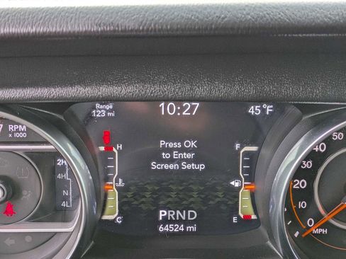 Used 2019 Jeep Wrangler Unlimited Sahara image 30