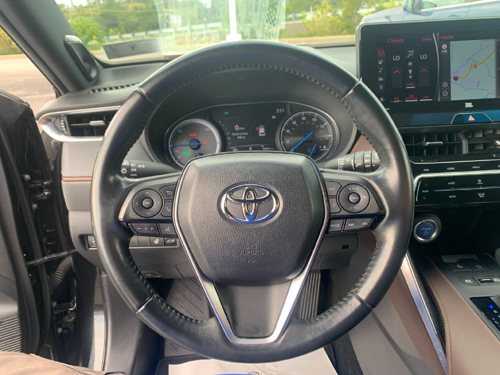 Used 2021 Toyota Venza XLE w/ Softex Package AWD/4WD image 27