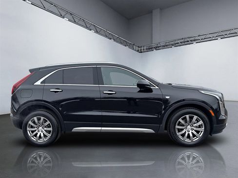 Used 2019 Cadillac XT4 Premium Luxury w/ Cold Weather Package image 3