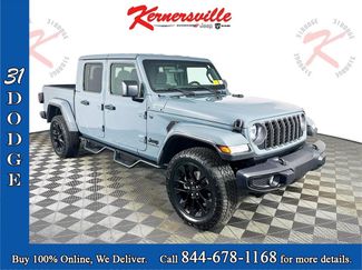 Used 2025 Jeep Gladiator Sport video 1
