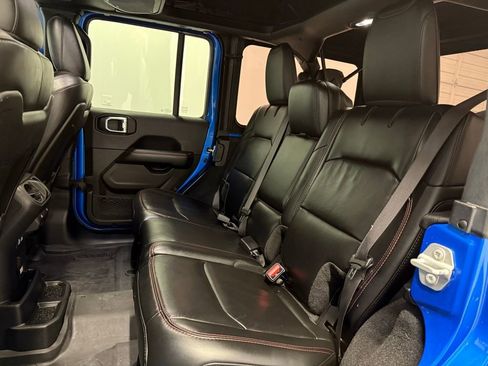 Used 2024 Jeep Wrangler Unlimited Rubicon image 21