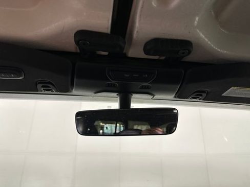 Used 2023 Jeep Wrangler Unlimited Sahara image 23