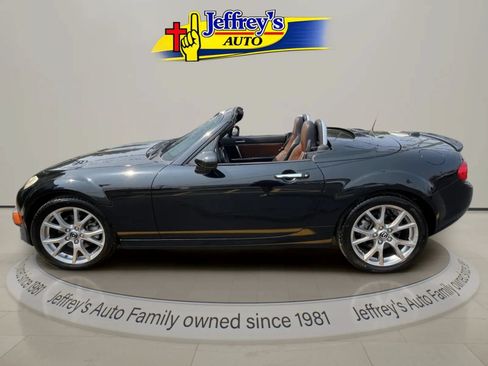 Used 2015 MAZDA MX-5 Miata Grand Touring w/ Premium Package RWD image 2