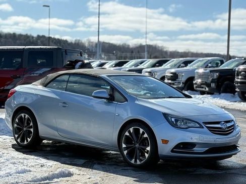 Used 2017 Buick Cascada Premium image 32
