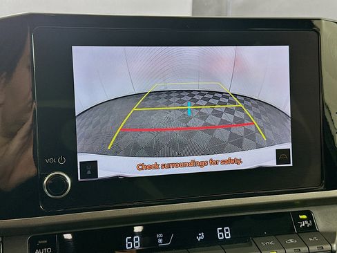 Used 2025 Toyota Camry SE FWD image 22