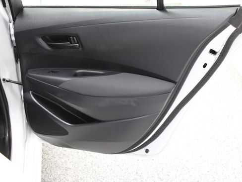 Certified 2025 Toyota Corolla LE FWD image 29