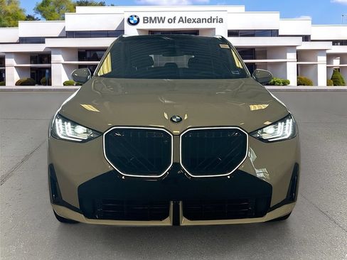 New 2026 BMW X3 xDrive30i w/ Premium Package AWD/4WD image 2
