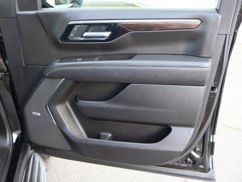 Used 2025 Chevrolet Tahoe Premier image 39