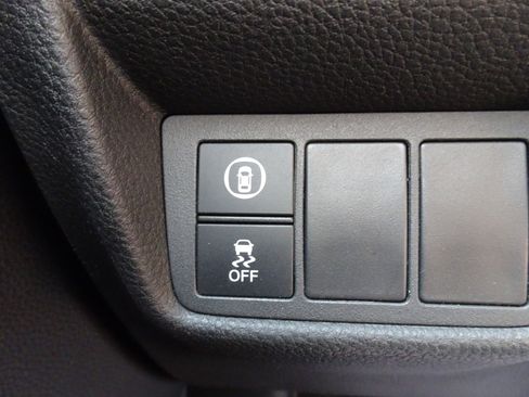 Used 2018 Honda Accord LX image 26