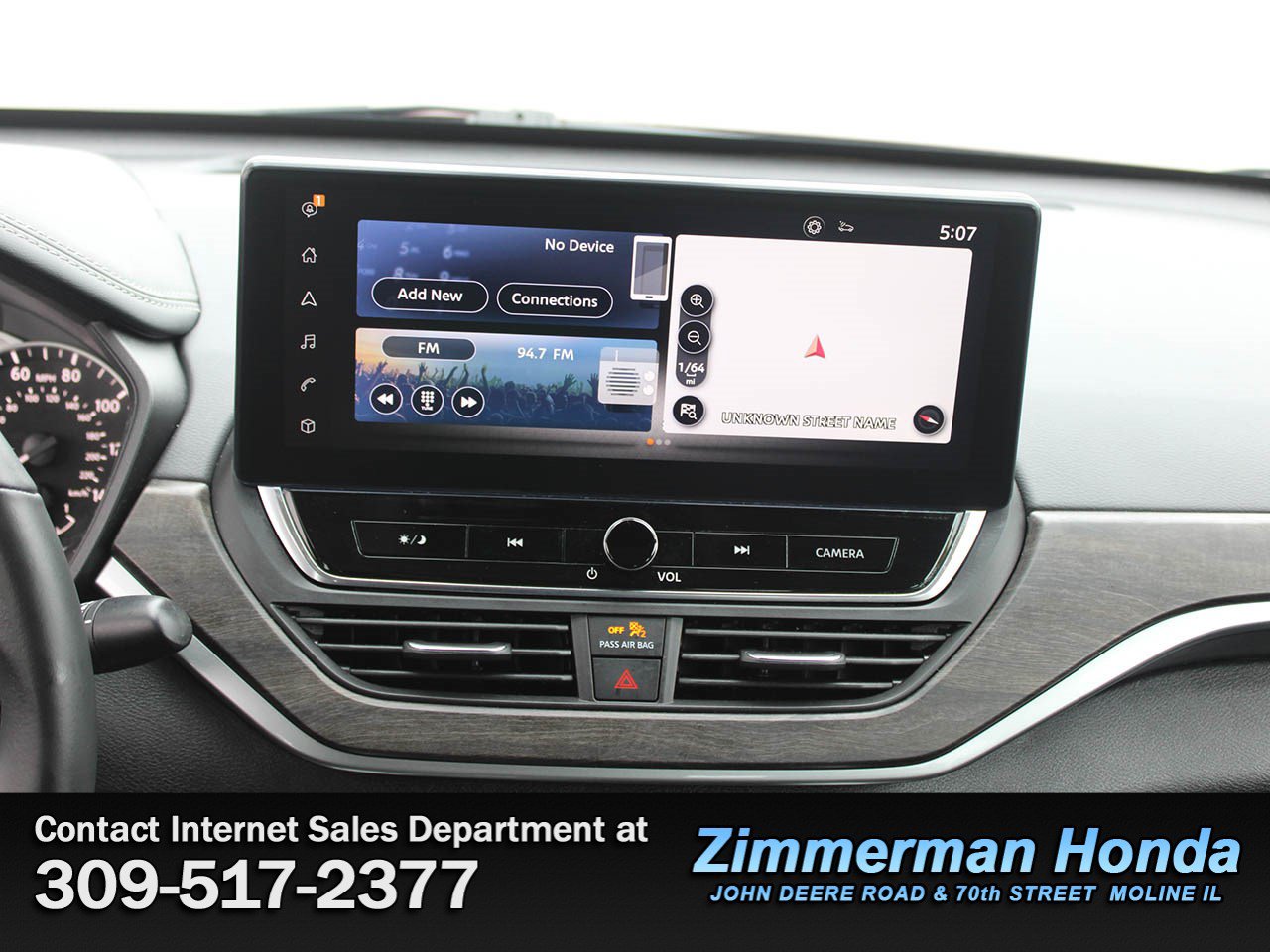 Used 2023 Nissan Altima 2.5 SV w/ SV Premium Package AWD/4WD image 15